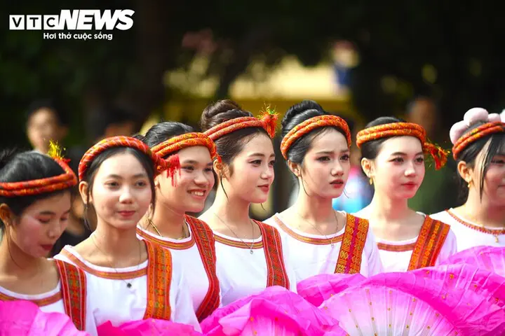 Ngắm nét hút hồn của những cô gái Chăm ở Lâm Đồng