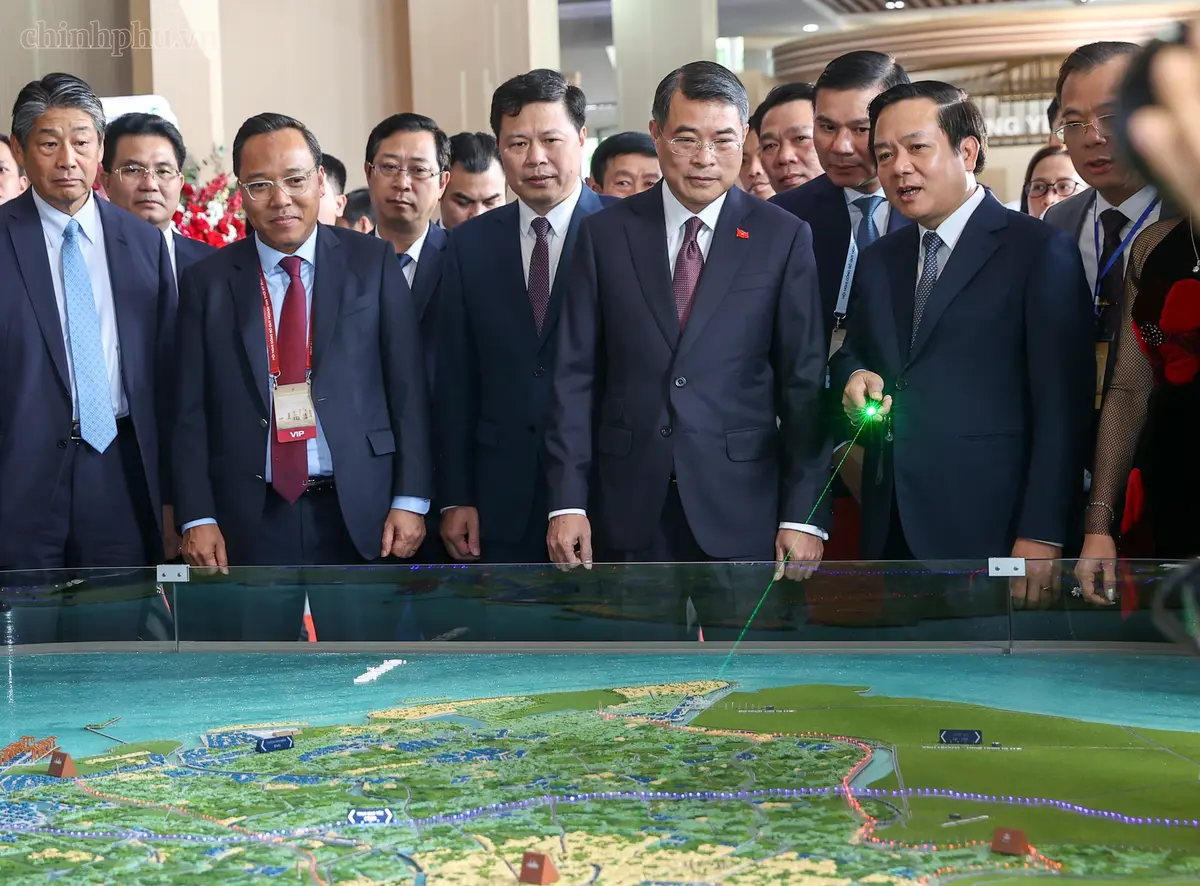 Thủ tướng: Hưng Yên cần quyết tâm cao nhất để lên thành phố trước năm 2030