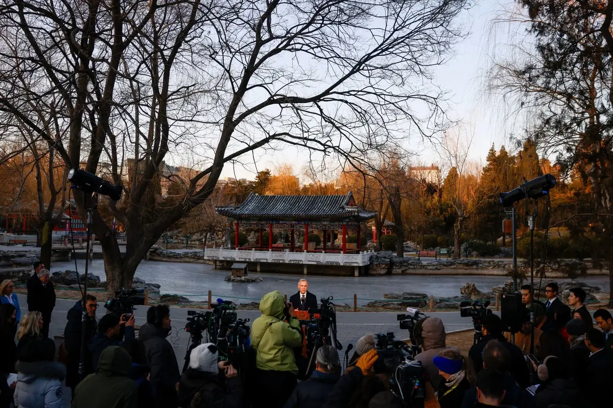Tổng thống Trump và ông Carney thu hút chú ý trước Nobel Hòa bình 2026