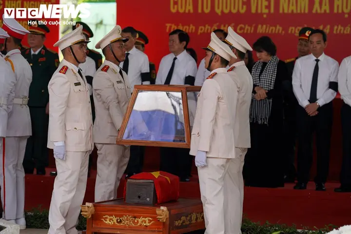 Trang nghiêm Lễ an táng 731 hài cốt liệt sĩ tại TP.HCM