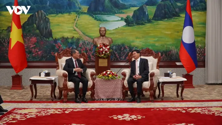 Thủ tướng Lê Minh Hưng hội kiến Tổng Bí thư, Chủ tịch nước Lào
