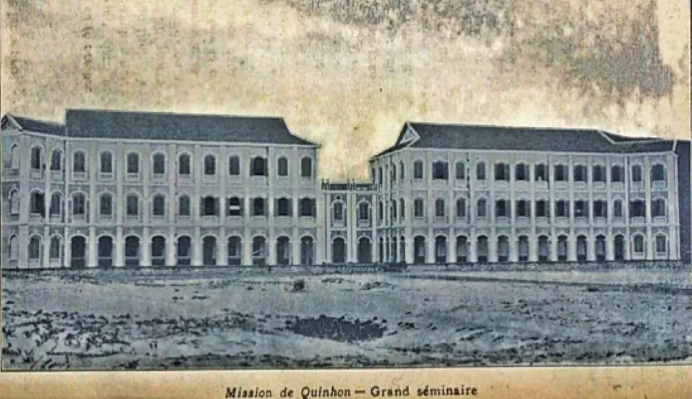 Khám phá Thư viện Đại học Quy Nhơn, kiến trúc Gothic gần 100 tuổi bên chân sóng