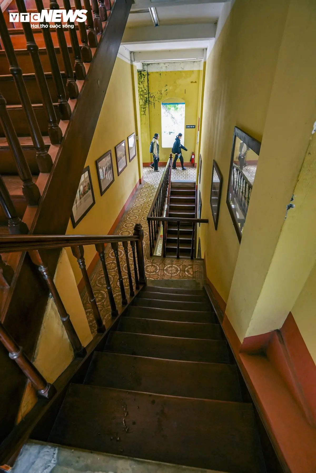 Khám phá Thư viện Đại học Quy Nhơn, kiến trúc Gothic gần 100 tuổi bên chân sóng