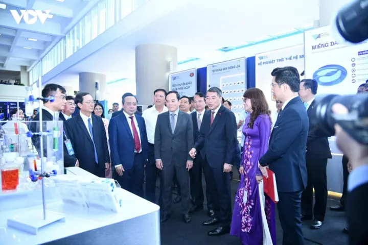 Thủ tướng: Đại học Quốc gia TP.HCM phải quy tụ nhân tài hàng đầu của đất nước