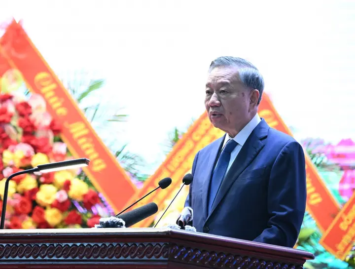 Tổng Bí thư, Chủ tịch nước Tô Lâm trao danh hiệu Anh hùng LLVTND tặng Quân khu 2