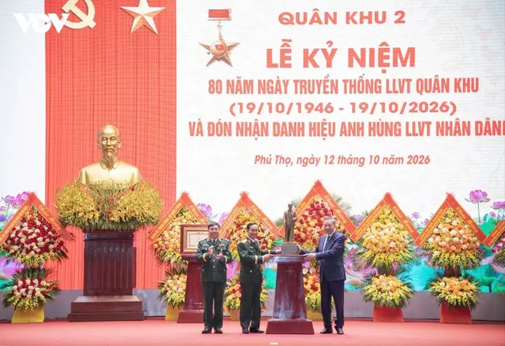 Tổng Bí thư, Chủ tịch nước Tô Lâm trao danh hiệu Anh hùng LLVTND tặng Quân khu 2