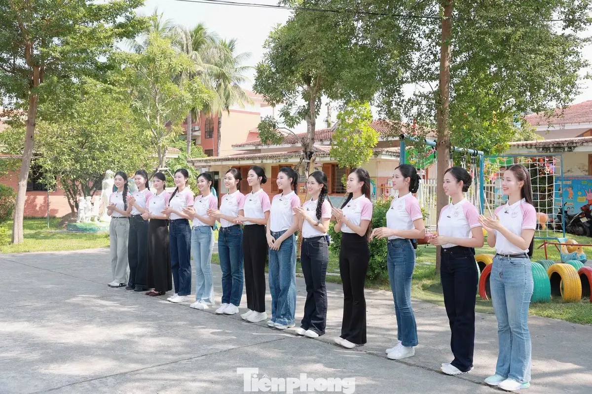 Ngày đặc biệt ở Làng trẻ SOS Hải Phòng của các cô gái Hoa hậu Việt Nam