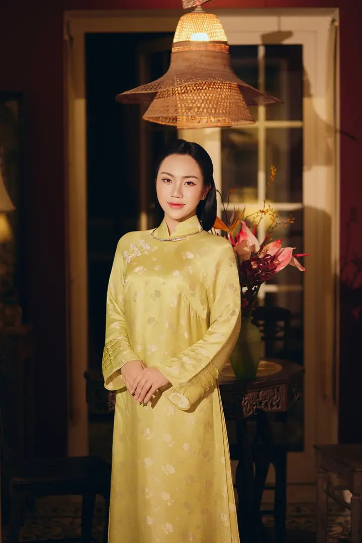 Ca sĩ Đặng Ngọc Anh vay tiền làm album về Hà Nội, suýt bị cô giáo 'từ mặt'