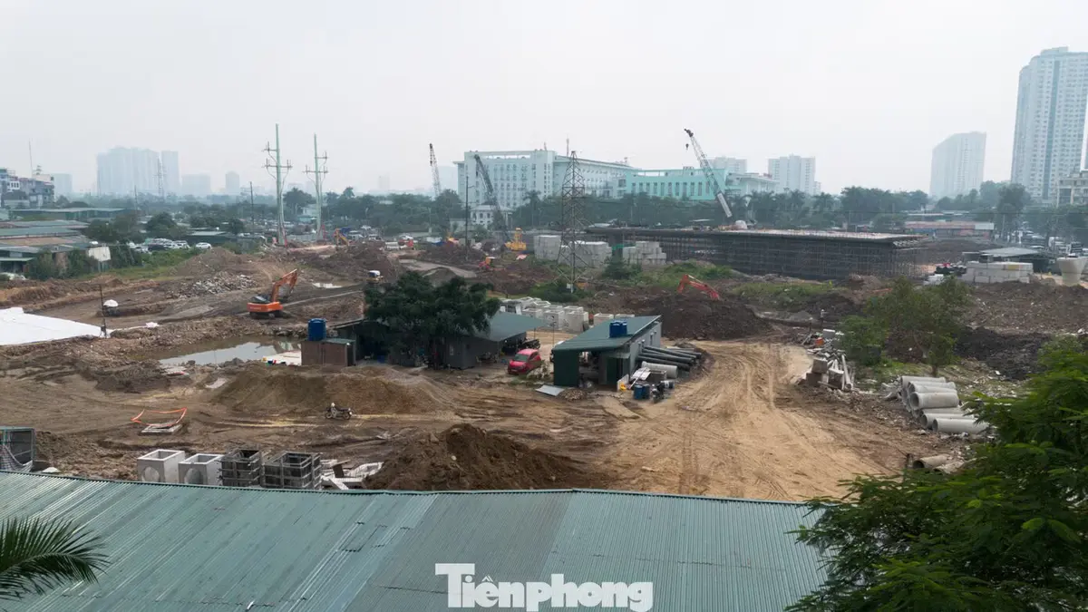 Cầu vượt Phạm Tu - đường 70 thành hình, đúc dầm chạy đua về đích cuối năm