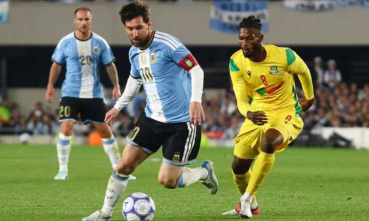 Cận cảnh Messi tỏa sáng rực rỡ trong ngày chia tay đội tuyển Argentina