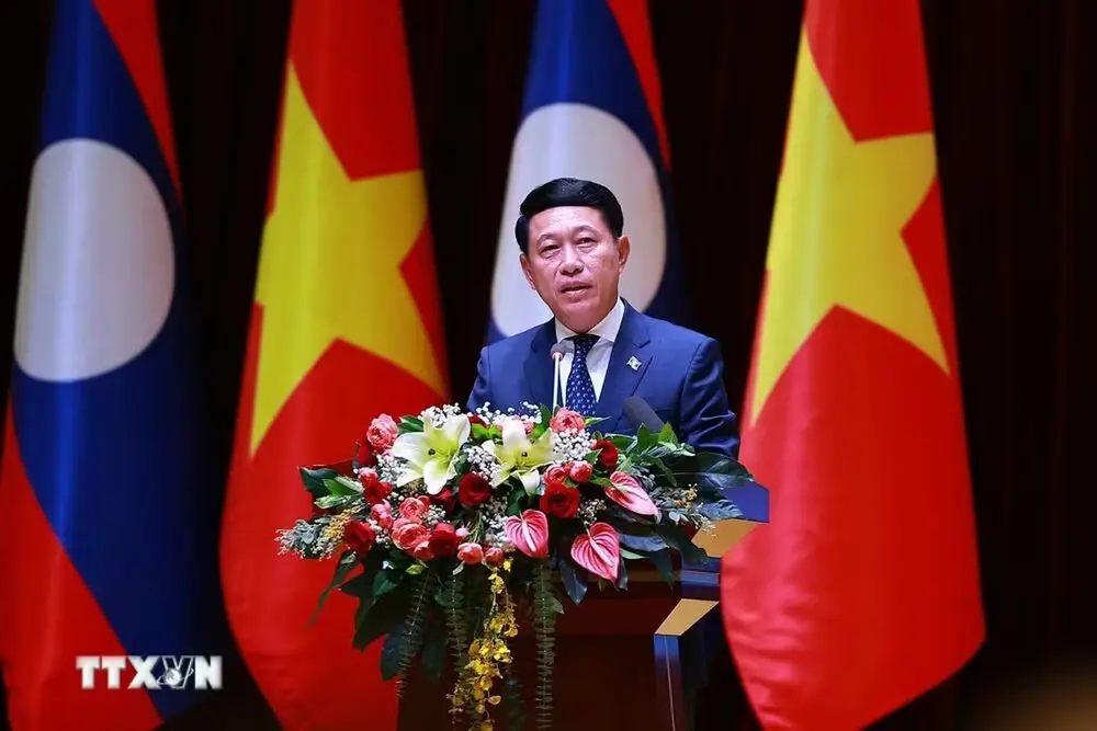 Việt Nam và Lào 'gắn kết chiến lược' trong lĩnh vực kinh tế