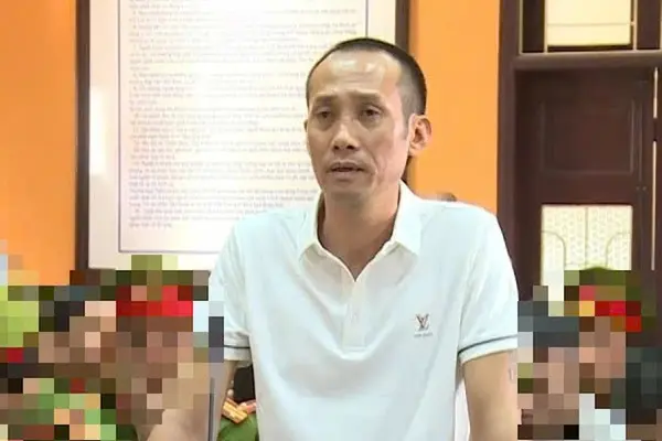 Tuấn 'Thần đèn' đe doạ doanh nghiệp ngay tại trụ sở UBND xã