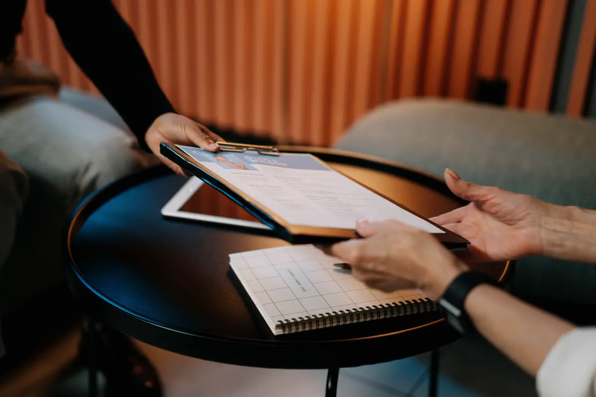 'Phát hoảng' vì 80% CV ứng tuyển rập khuôn AI