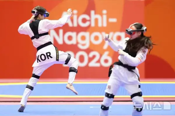Em gái Châu Tuyết Vân giành huy chương bạc taekwondo ảo ASIAD 2026