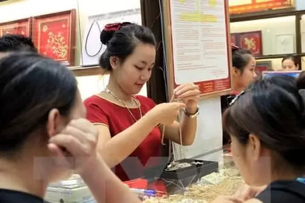 Giá vàng tiếp tục tăng, SJC tiến gần ngưỡng 145 triệu đồng mỗi lượng