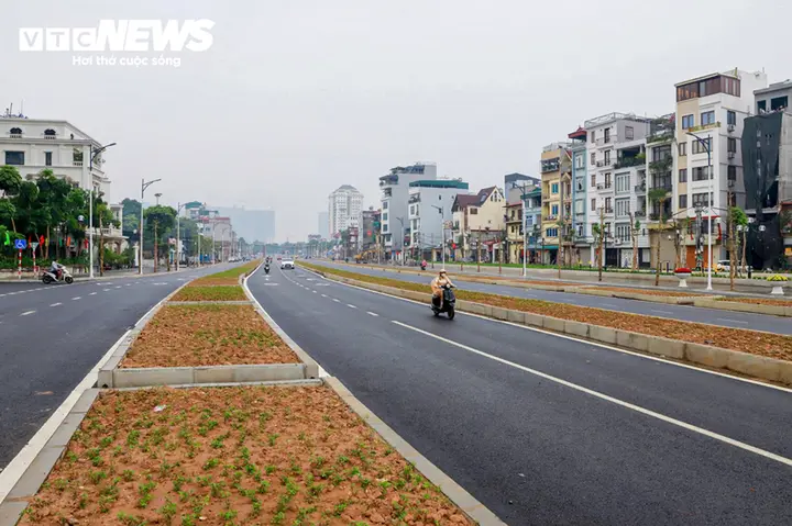 Diện mạo mới của đường Vành đai 2,5 Hà Nội vừa thông xe kỹ thuật