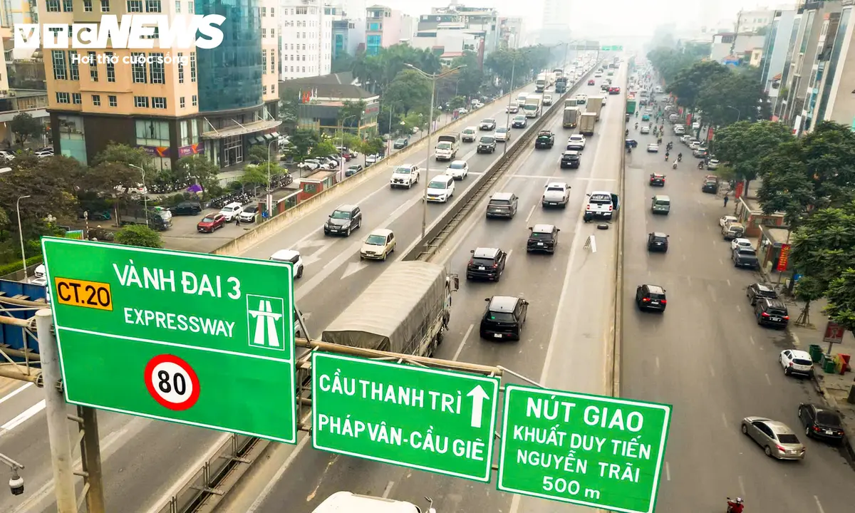 Giao thông trên Vành đai 3 trên cao trước đề xuất bỏ làn khẩn cấp