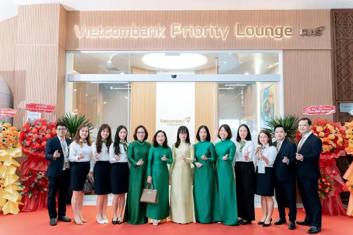 Vietcombank khai trương phòng chờ Vietcombank Priority Lounge tại Cam Ranh