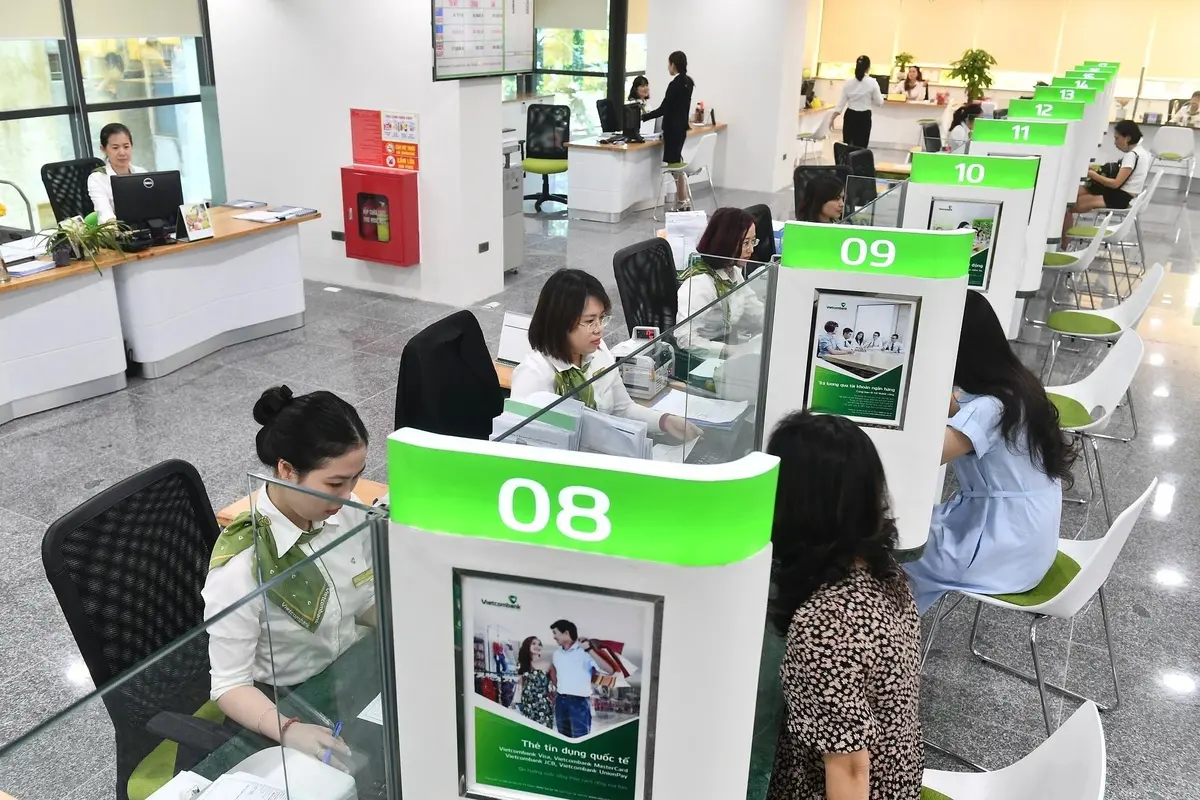 Reuters: Ngân hàng Việt sắp đón làn sóng vốn ngoại lớn chưa từng có
