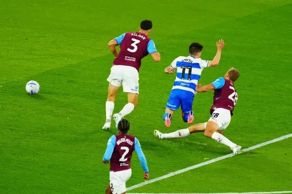 Tranh cãi dữ dội ở trận đấu của West Ham