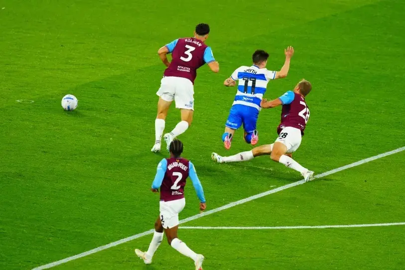 Tranh cãi dữ dội ở trận đấu của West Ham
