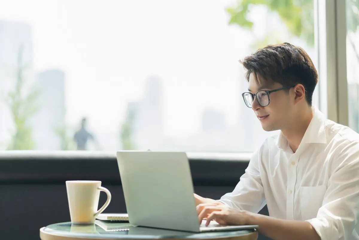 Dấu hiệu cảnh báo ngưng lướt điện thoại trước khi quá muộn