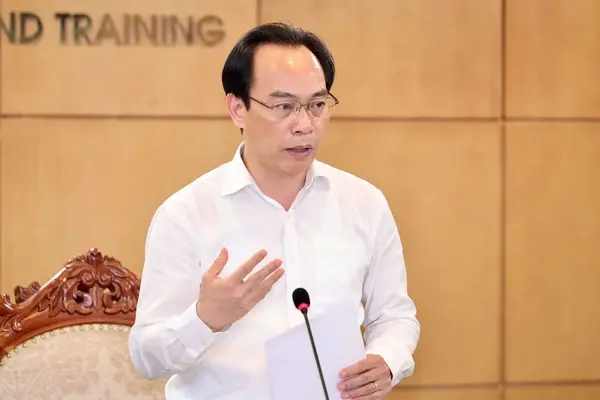 Giảm 50,6% đầu mối trường học, hoàn thành điều chuyển giáo viên trong tháng 10